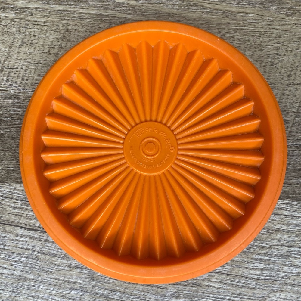 Vintage Tupperware Replacement Lid Servalier Push Lid #812 orange LID ONLY